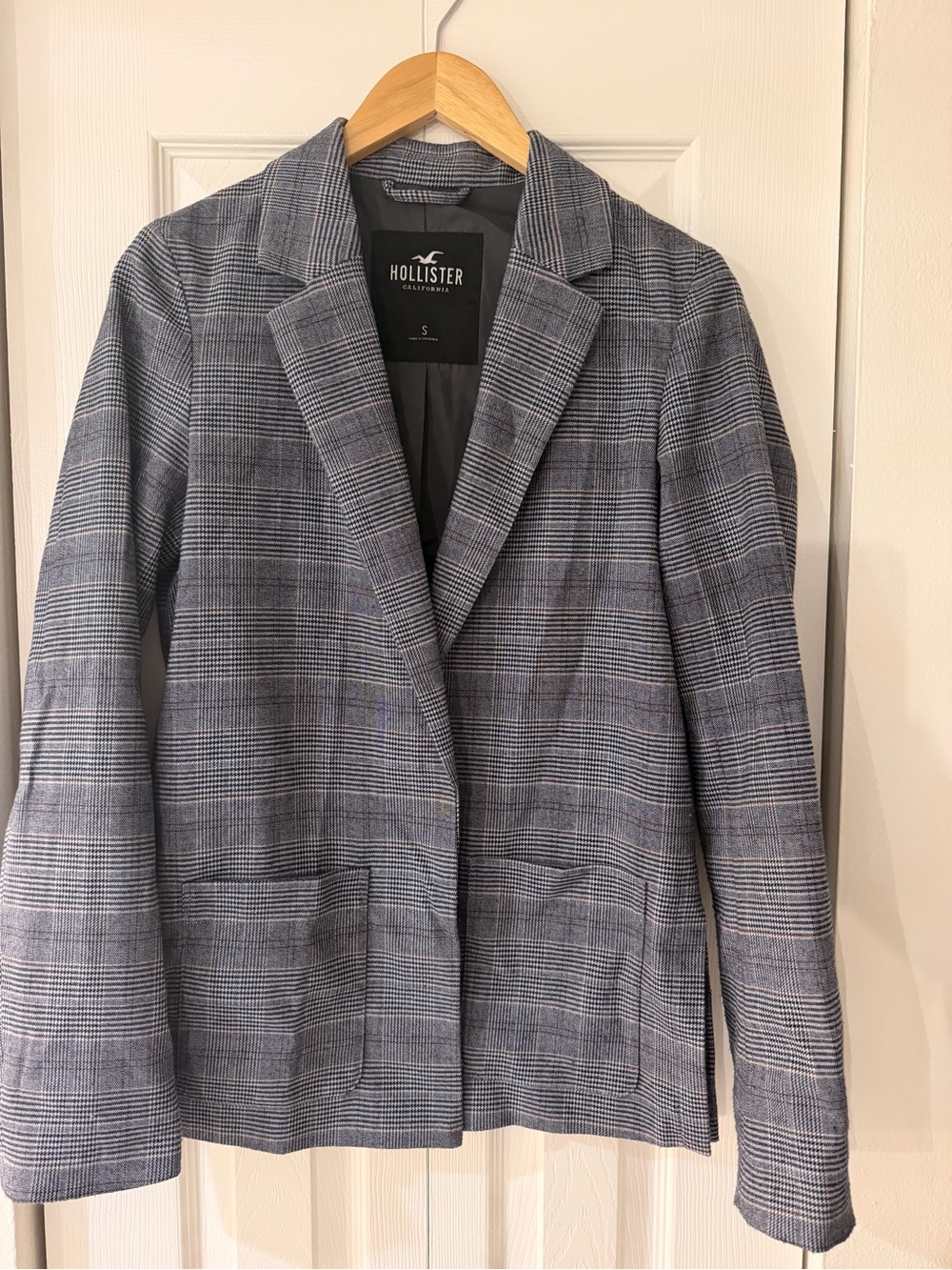 Hollister Gray and Navy Plaid Tailored Blazer